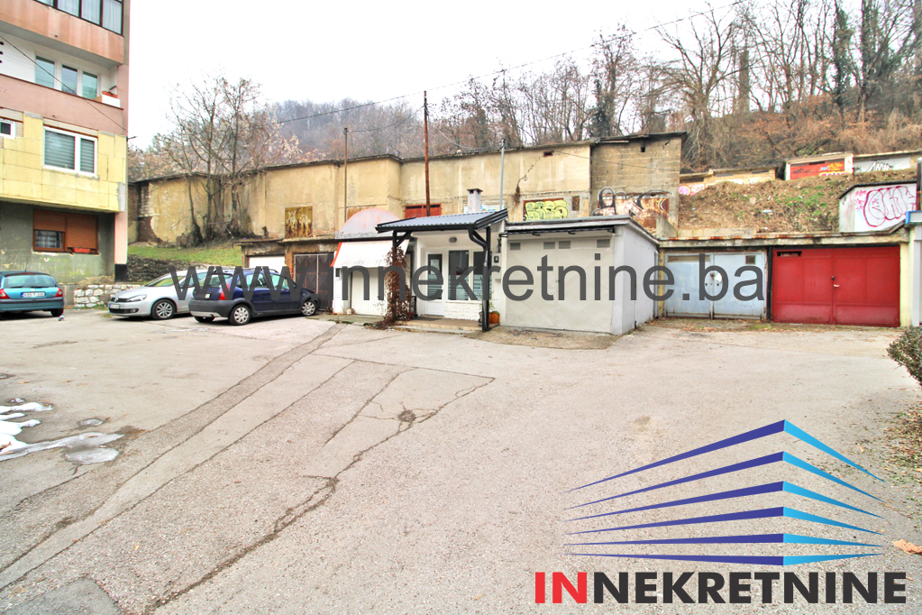 Poslovni prostor površine 13 m2, Bulevar, Tuzla