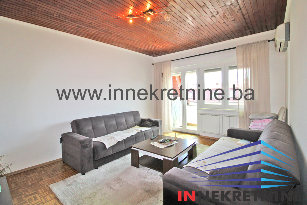 Lijep dvosoban stan površine 57 m2 u naselju Skojevska, Tuzla
